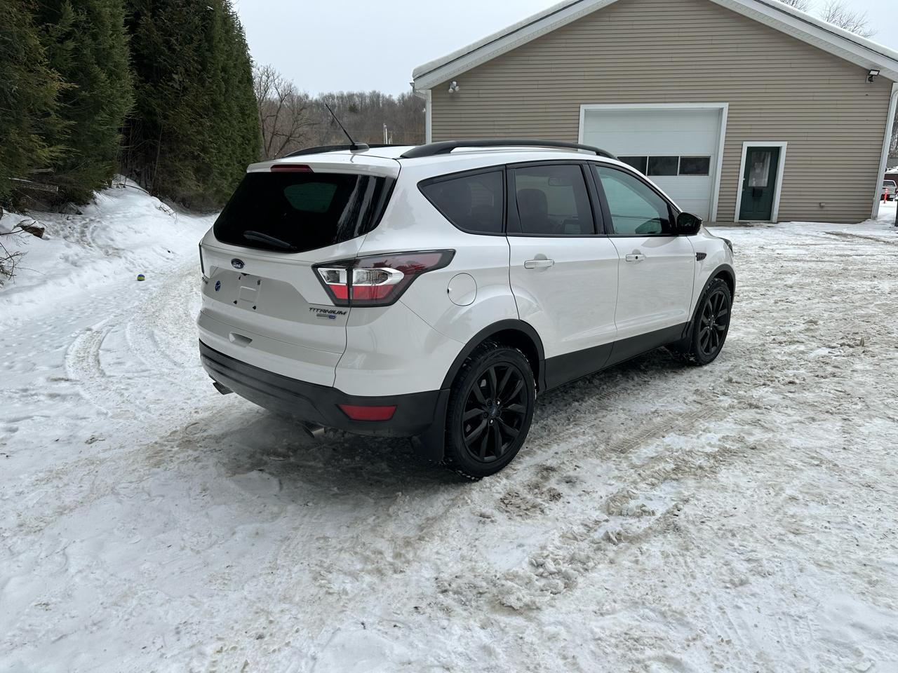 Ford Escape Titanium 4WD 2017