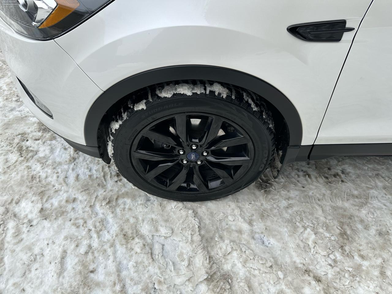 Ford Escape Titanium 4WD 2017