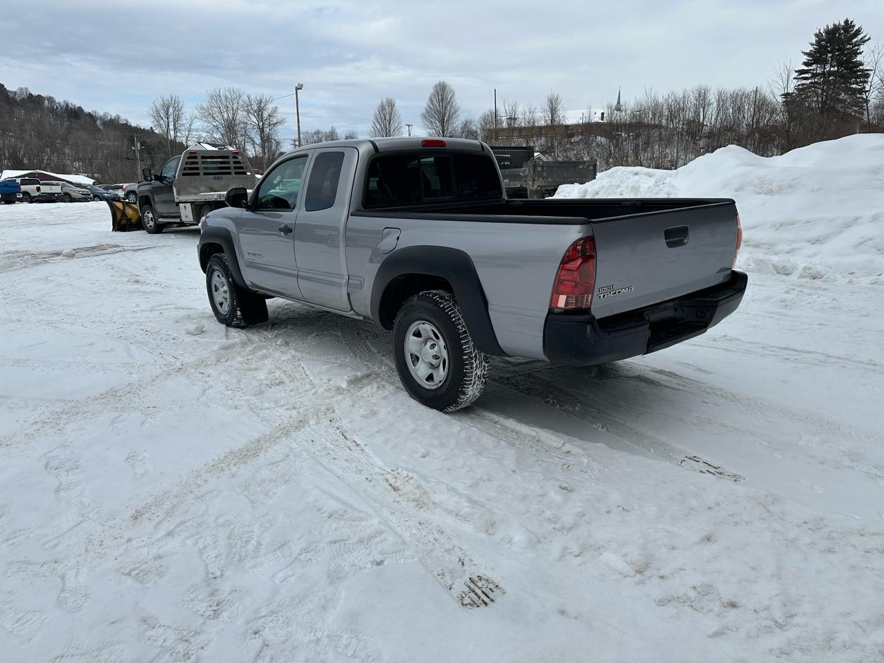 Toyota Tacoma 4WD Access Cab I4 AT (Natl) 2015