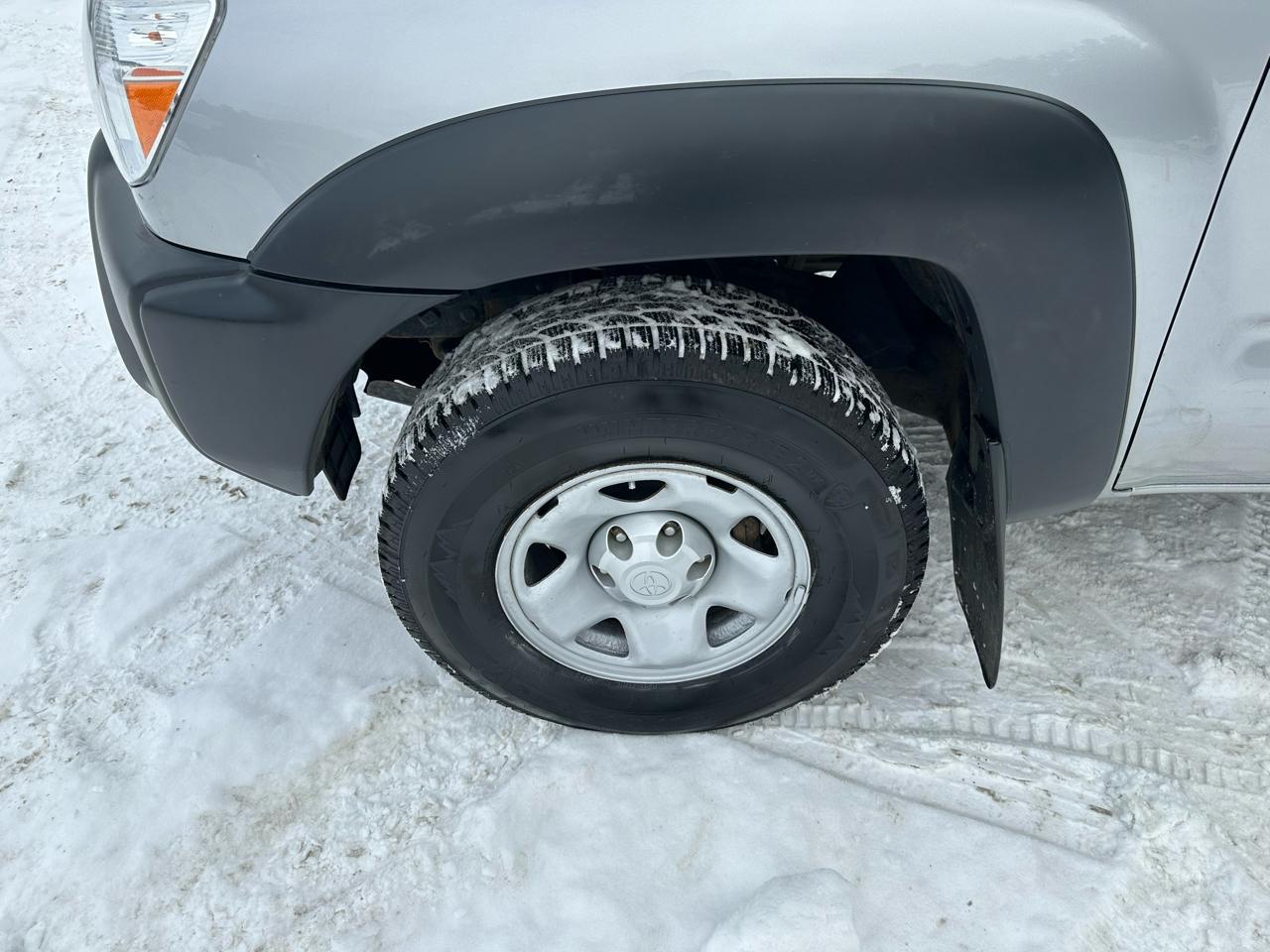 Toyota Tacoma 4WD Access Cab I4 AT (Natl) 2015