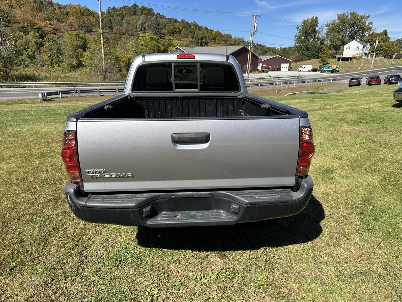 Toyota Tacoma 4WD Access Cab I4 AT (Natl) 2015