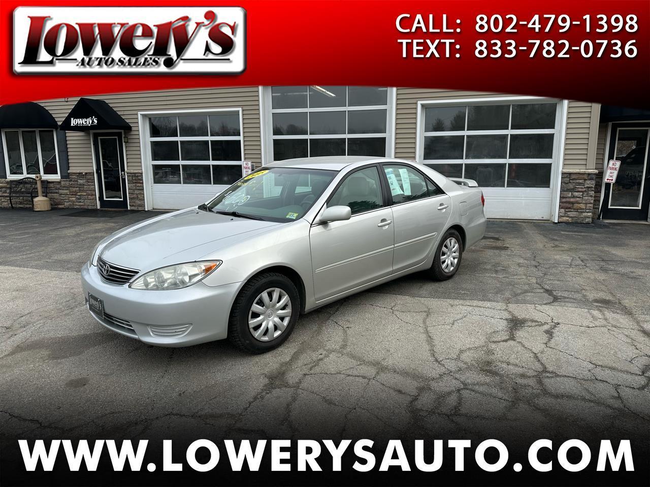 Toyota Camry 4dr Sdn XLE Auto (Natl) 2005