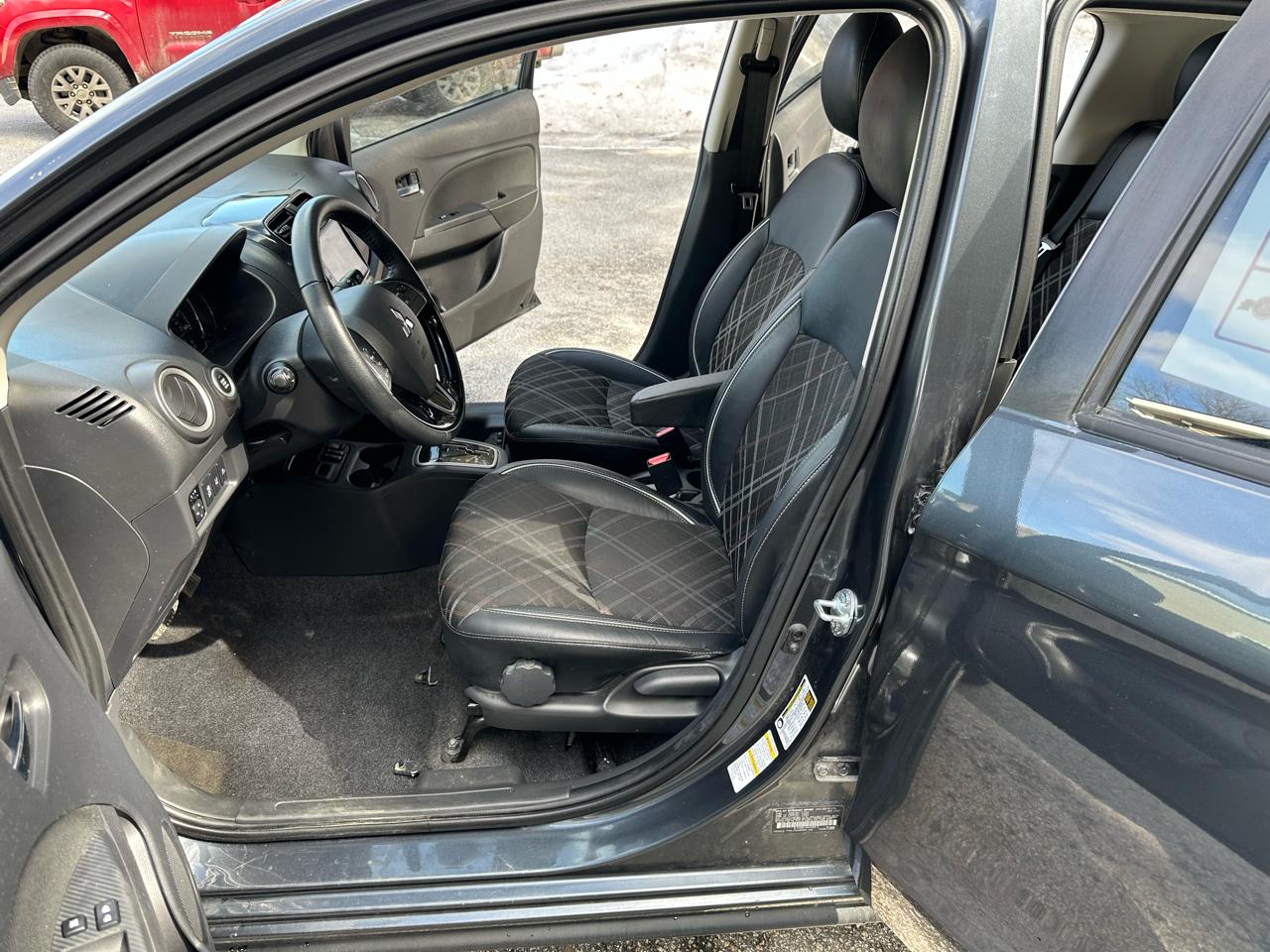 Mitsubishi Mirage Black Edition CVT 2024