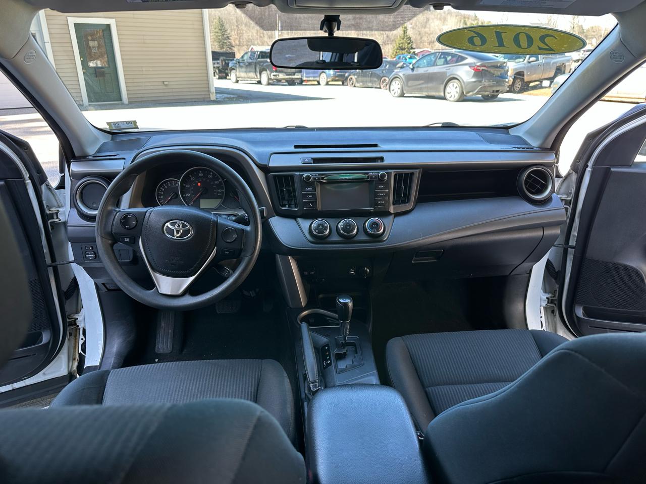 Toyota RAV4 AWD 4dr LE (Natl) 2016