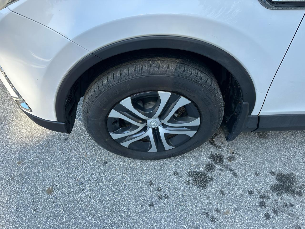 Toyota RAV4 AWD 4dr LE (Natl) 2016