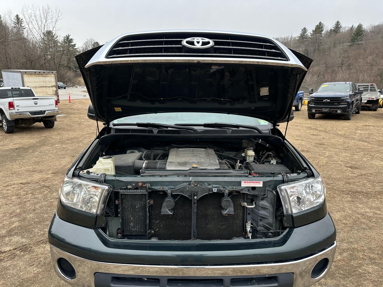 Toyota Tundra 4WD Truck Dbl 5.7L V8 6-Spd AT (Natl) 2008