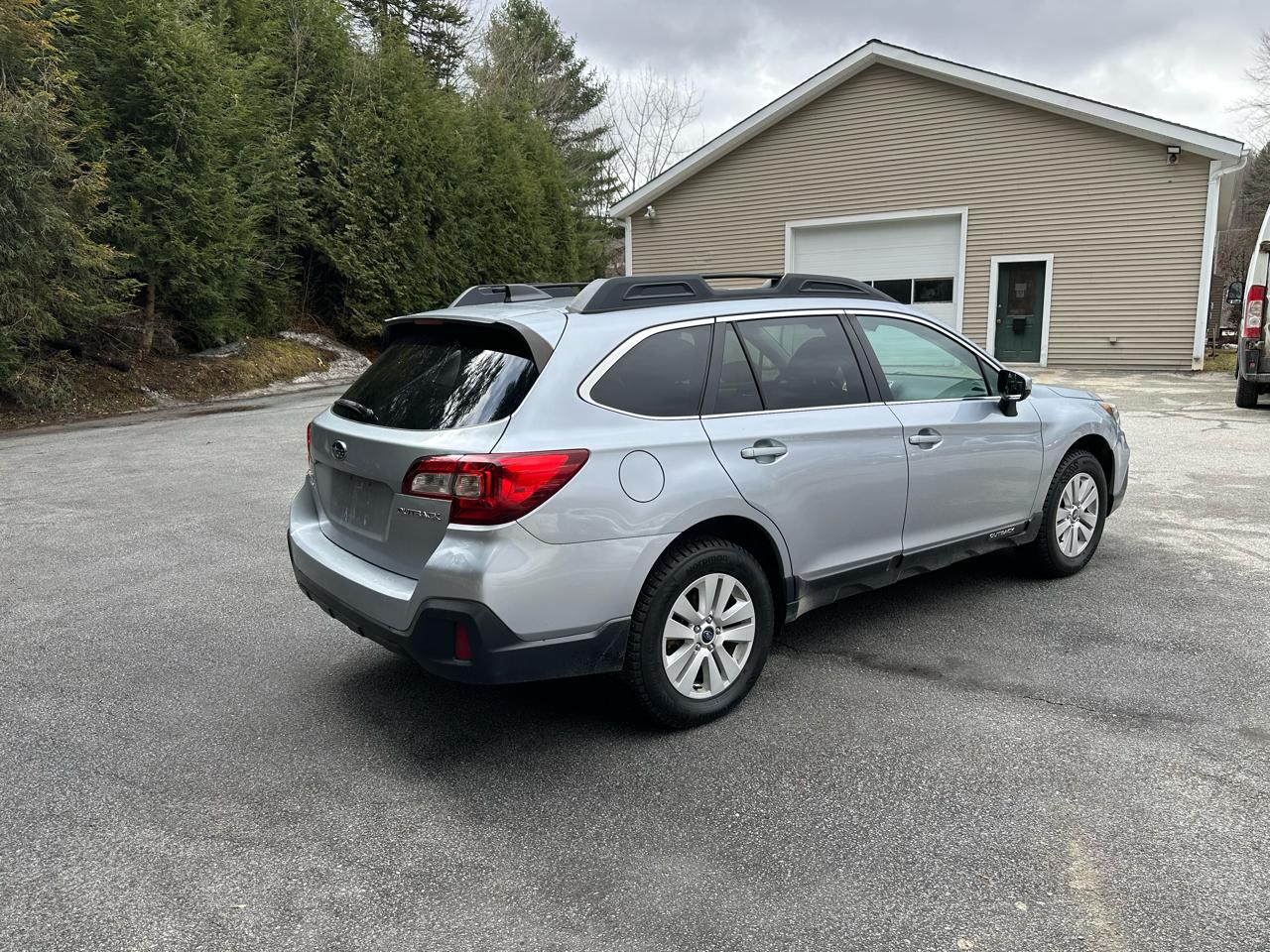 Subaru Outback 2.5i Premium 2019