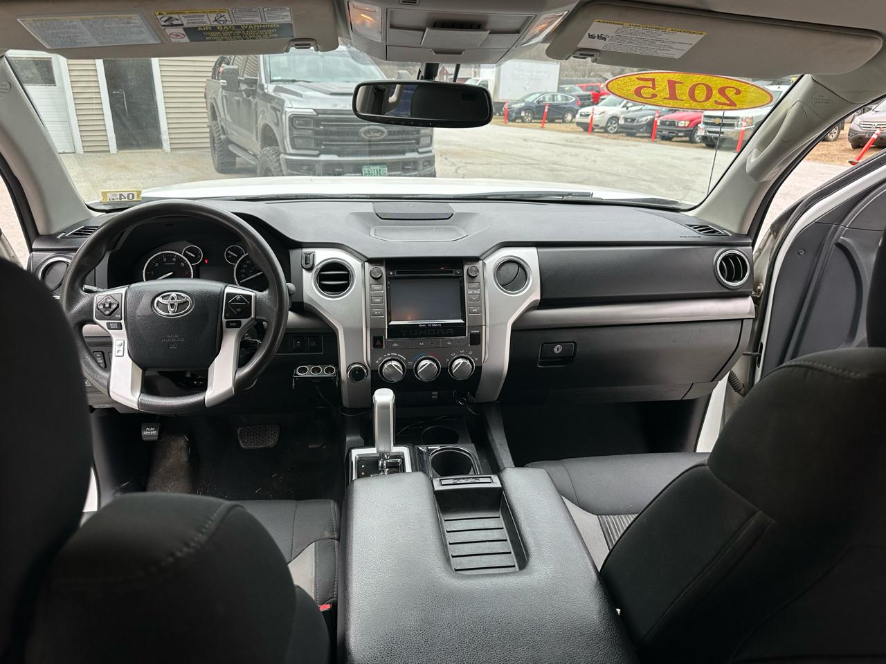 Toyota Tundra 4WD Truck Double Cab 5.7L V8 6-Spd AT SR5 (Natl) 2015