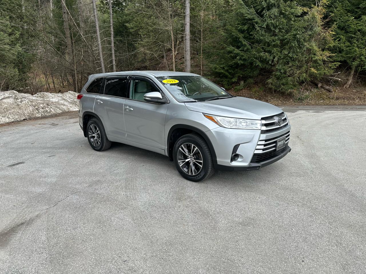 Toyota Highlander LE V6 AWD (Natl) 2018