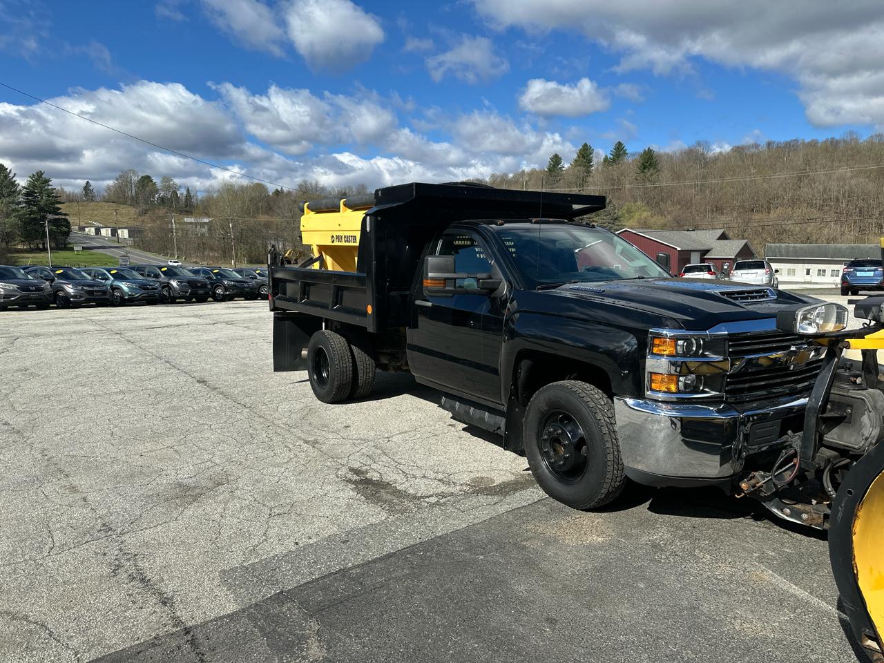 Chevrolet Silverado 3500HD 4WD Reg Cab 137.5" WB, 59.06" CA WT 2017