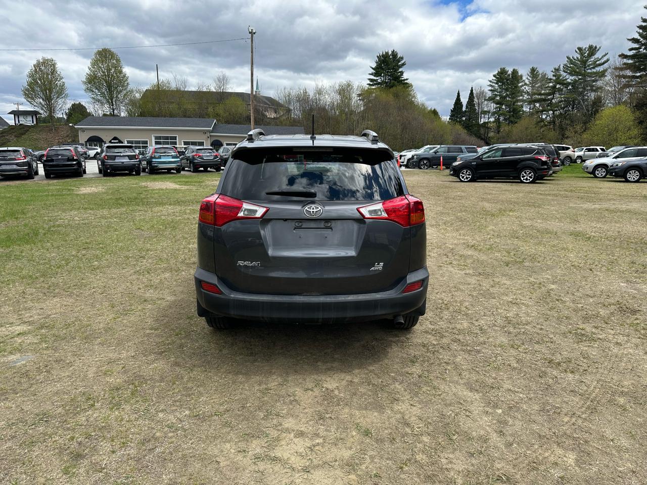 Toyota RAV4 AWD 4dr LE (Natl) 2015