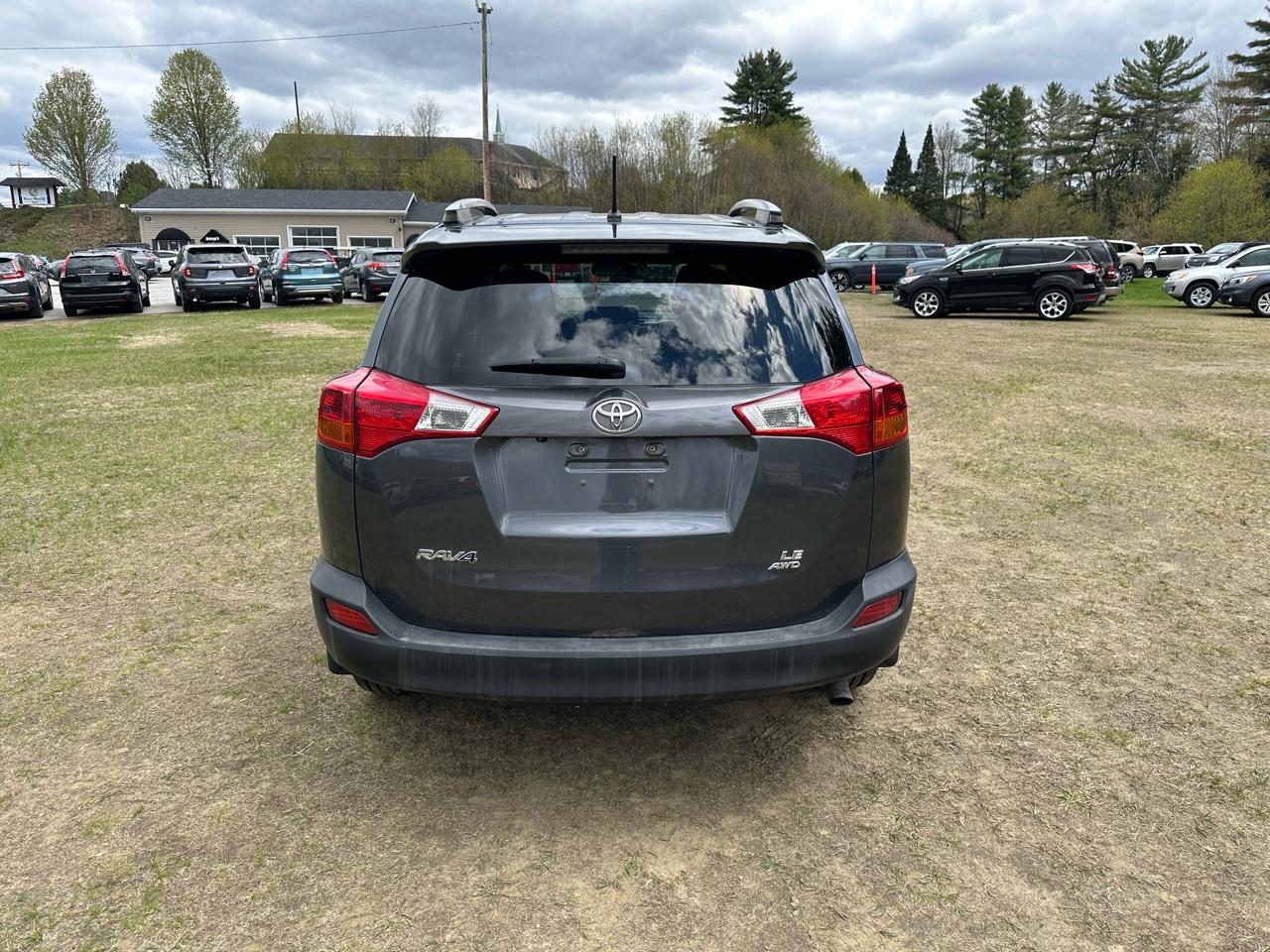 Toyota RAV4 AWD 4dr LE (Natl) 2015