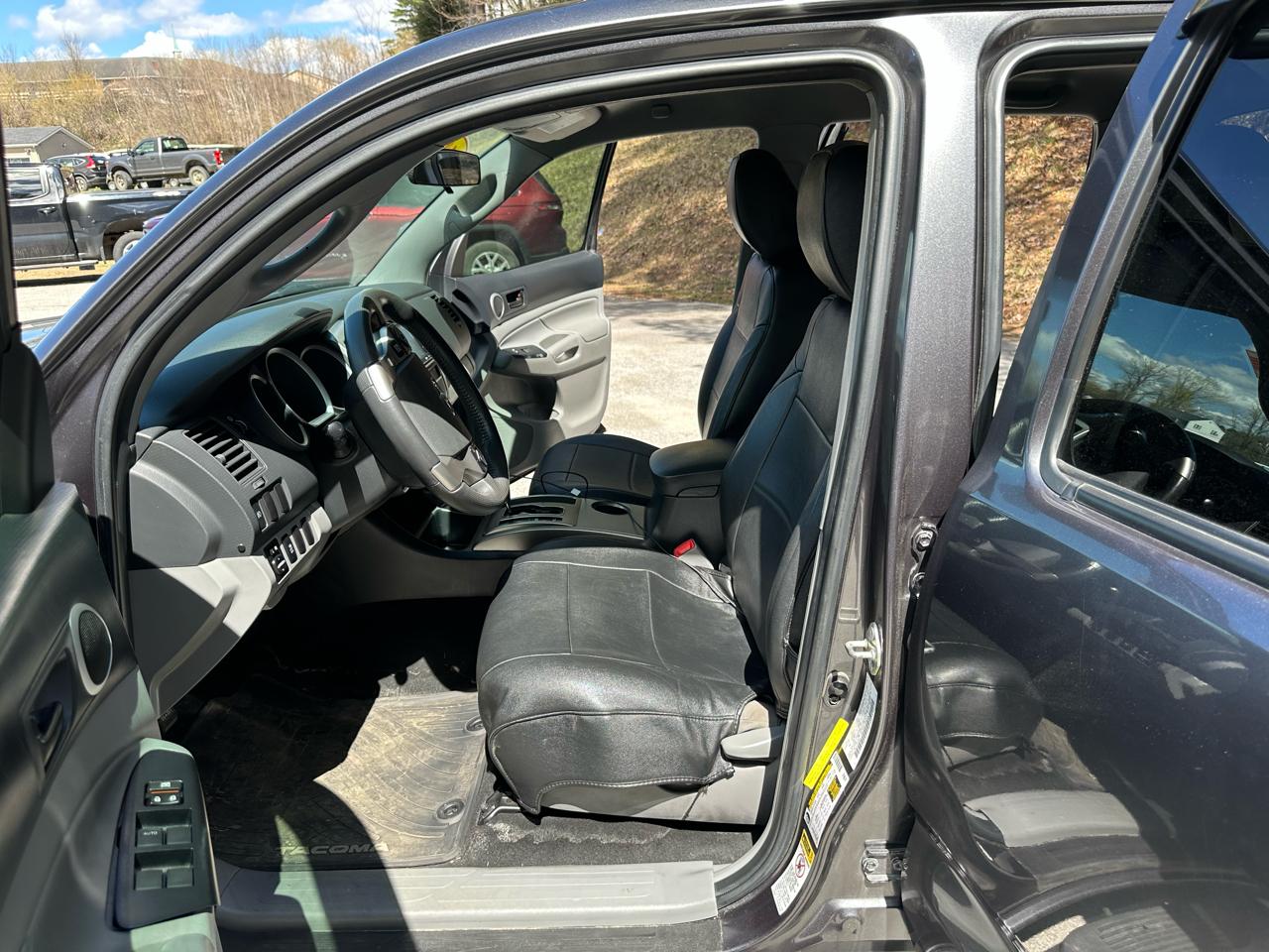 Toyota Tacoma 2WD Double Cab V6 AT PreRunner (Natl) 2014