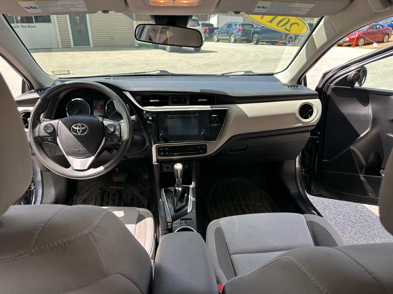 Toyota Corolla 4dr Sedan LE Auto 2017