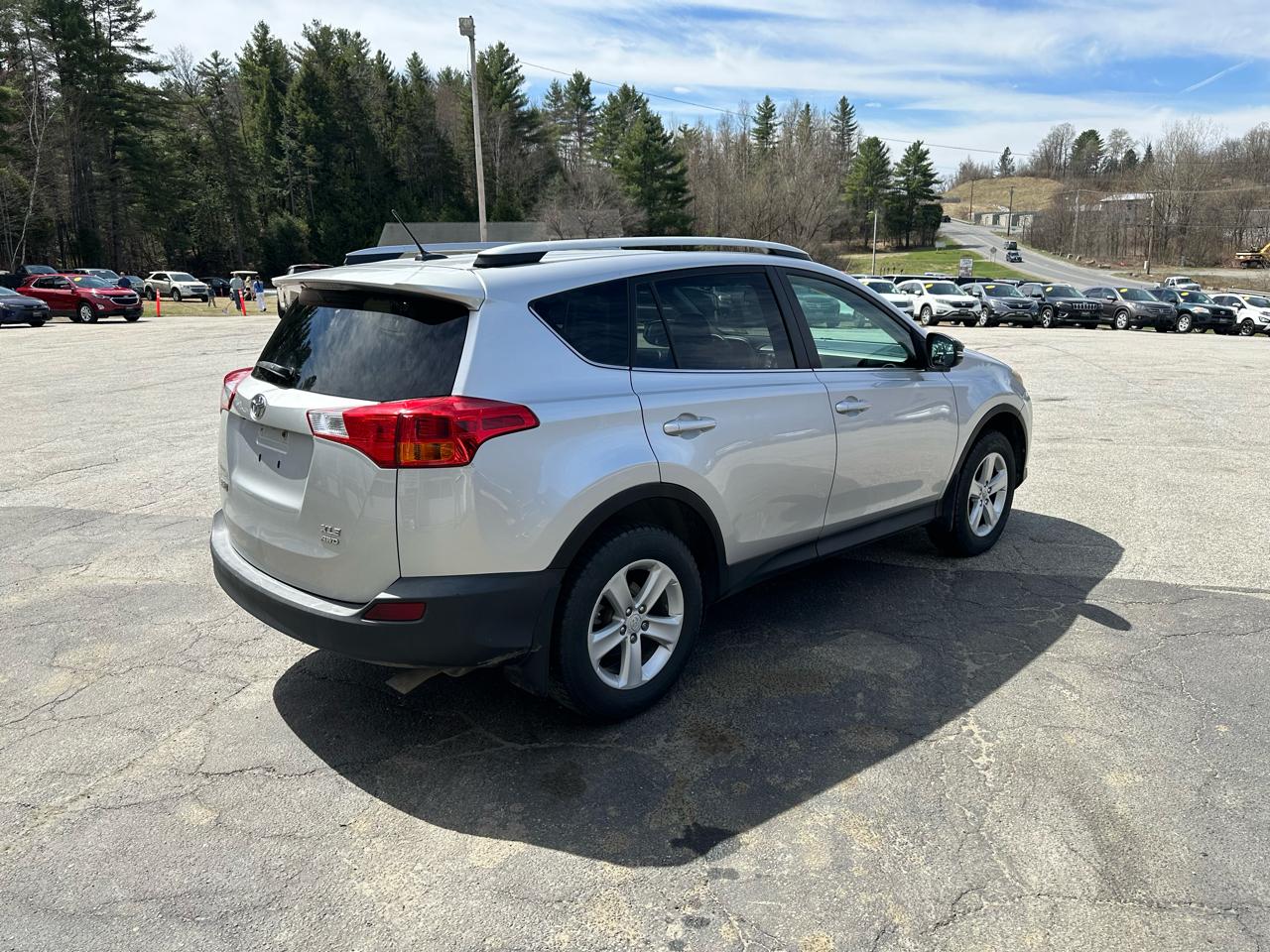 Toyota RAV4 AWD 4dr XLE (Natl) 2014