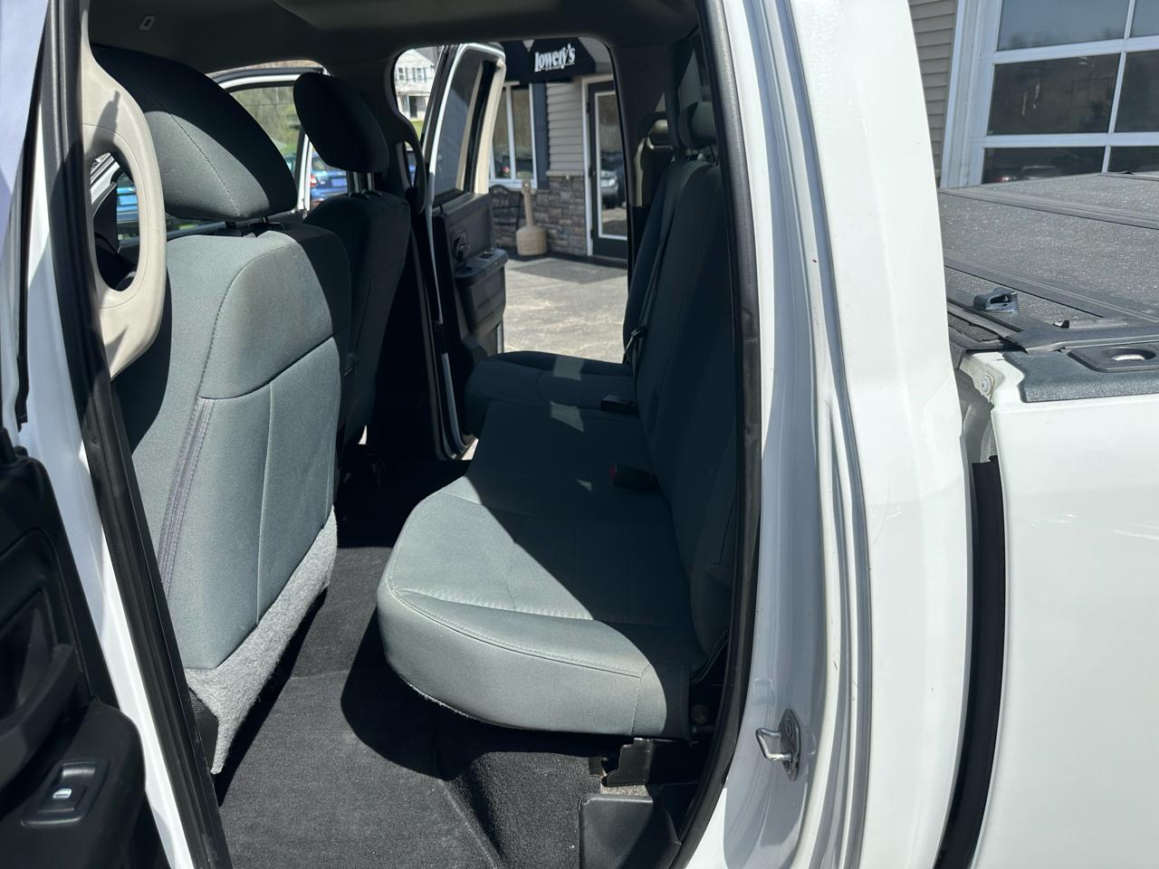 RAM 1500 Express 4x4 Quad Cab 6'4" Box 2018