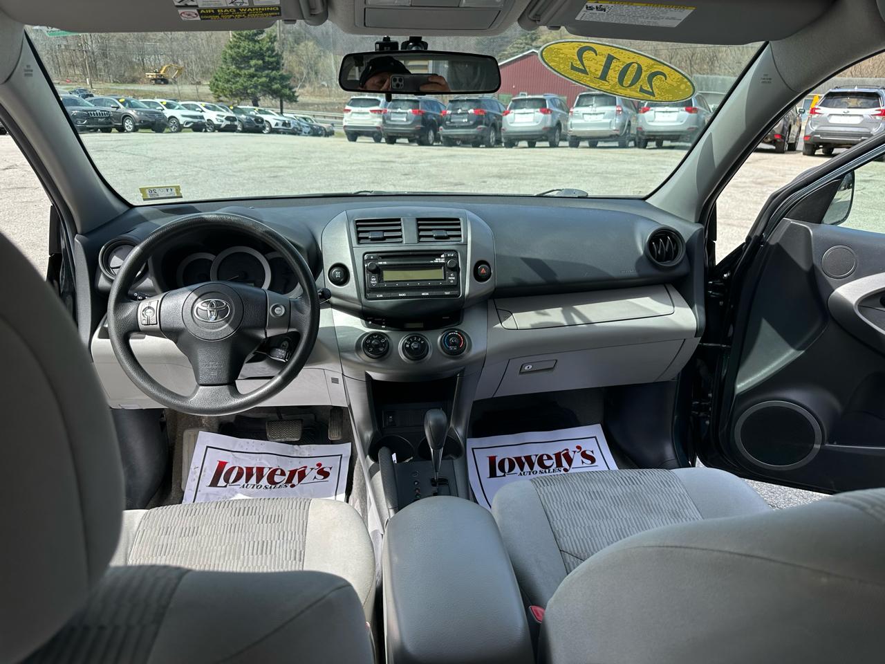 Toyota RAV4 4WD 4dr I4 (Natl) 2012