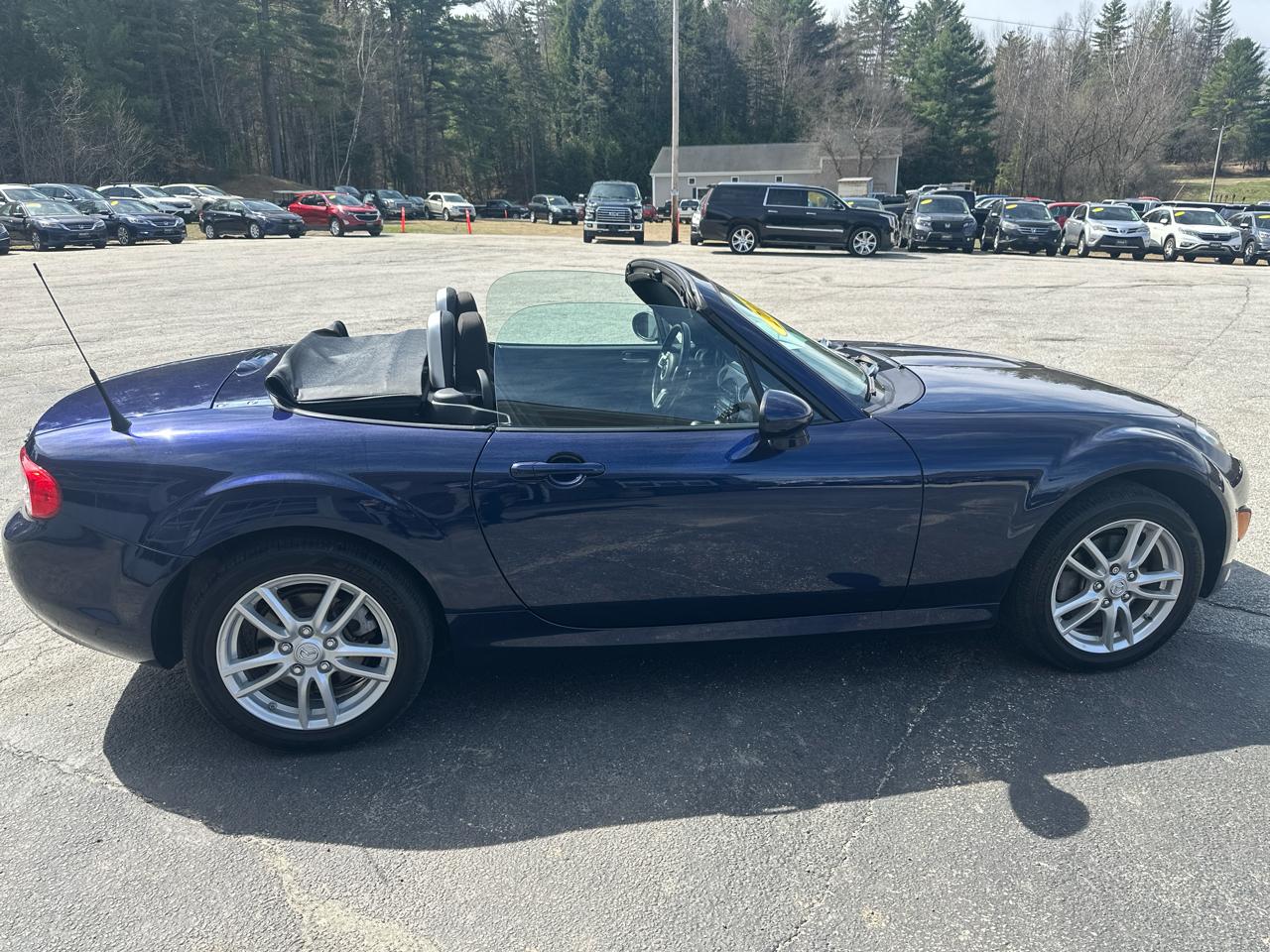 Mazda MX-5 Miata 2dr Conv Auto Sport 2012