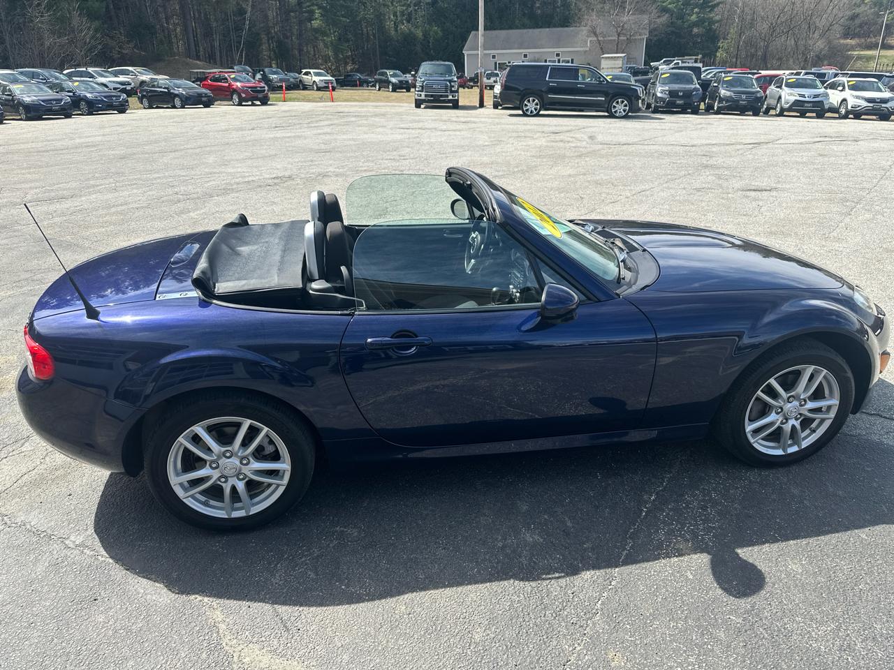 Mazda MX-5 Miata 2dr Conv Auto Sport 2012