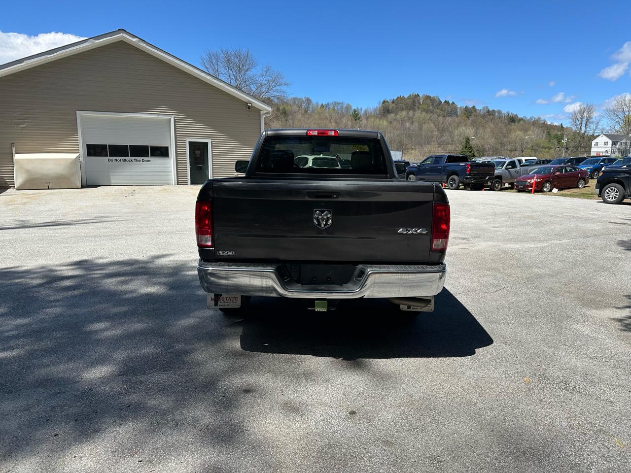 RAM 1500 4WD Reg Cab 120.5" Tradesman 2016