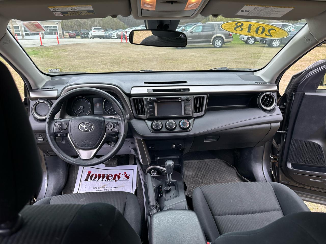 Toyota RAV4 LE AWD (Natl) 2018