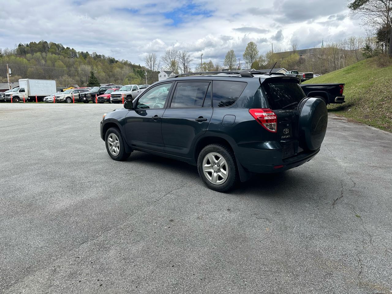 Toyota RAV4 4WD 4dr I4 (Natl) 2012