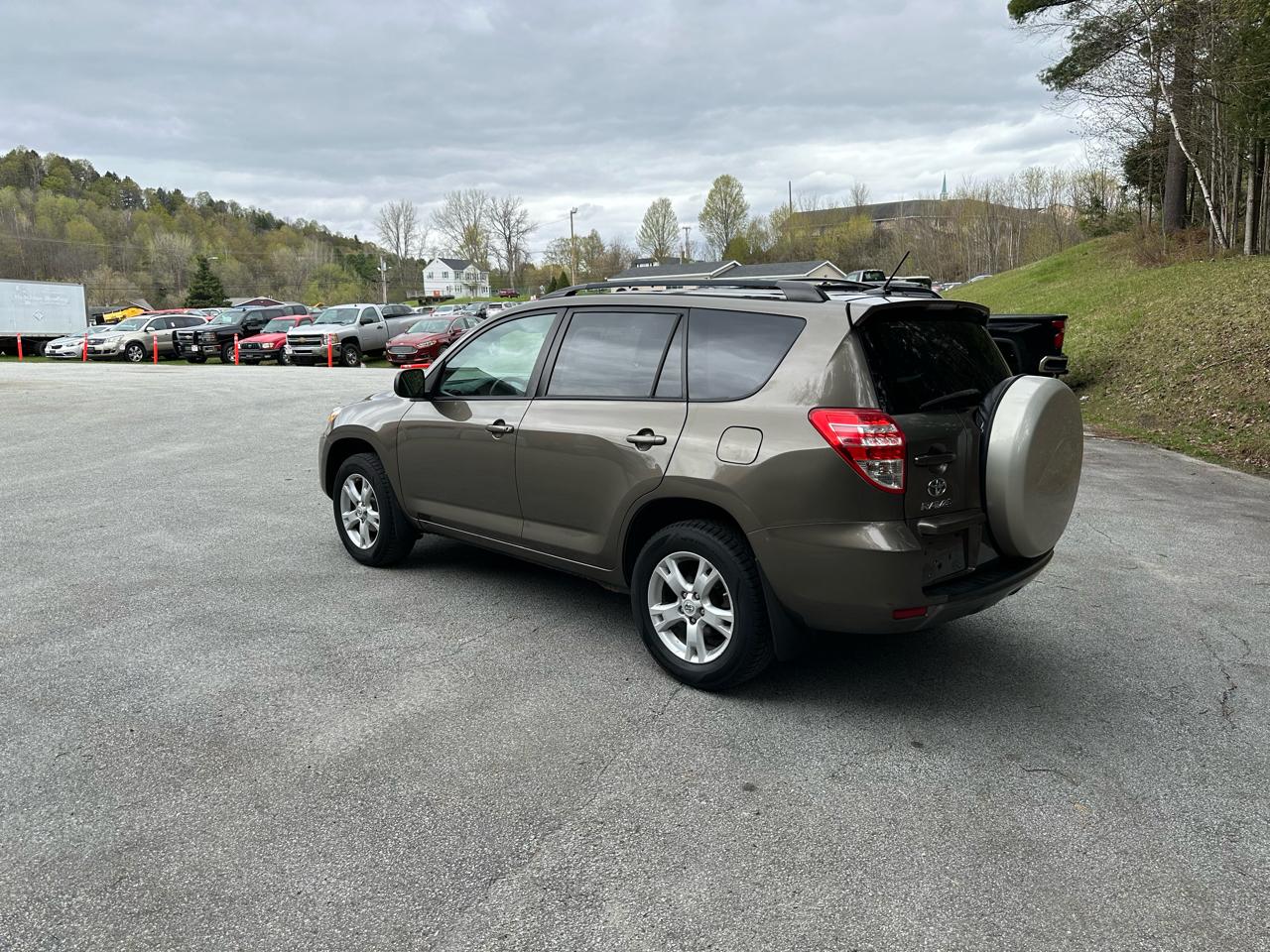 Toyota RAV4 4WD 4dr I4 (Natl) 2012