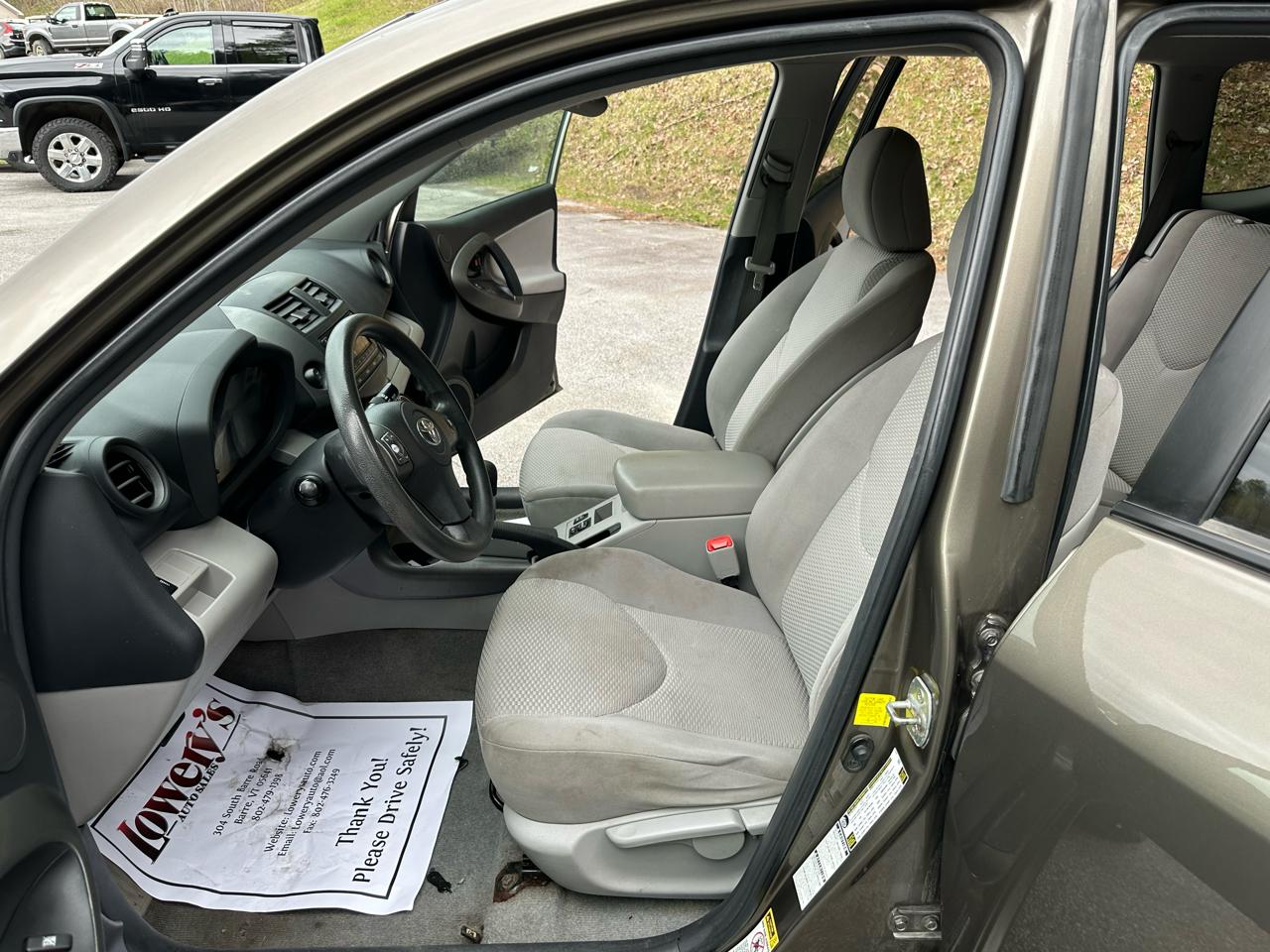 Toyota RAV4 4WD 4dr I4 (Natl) 2012