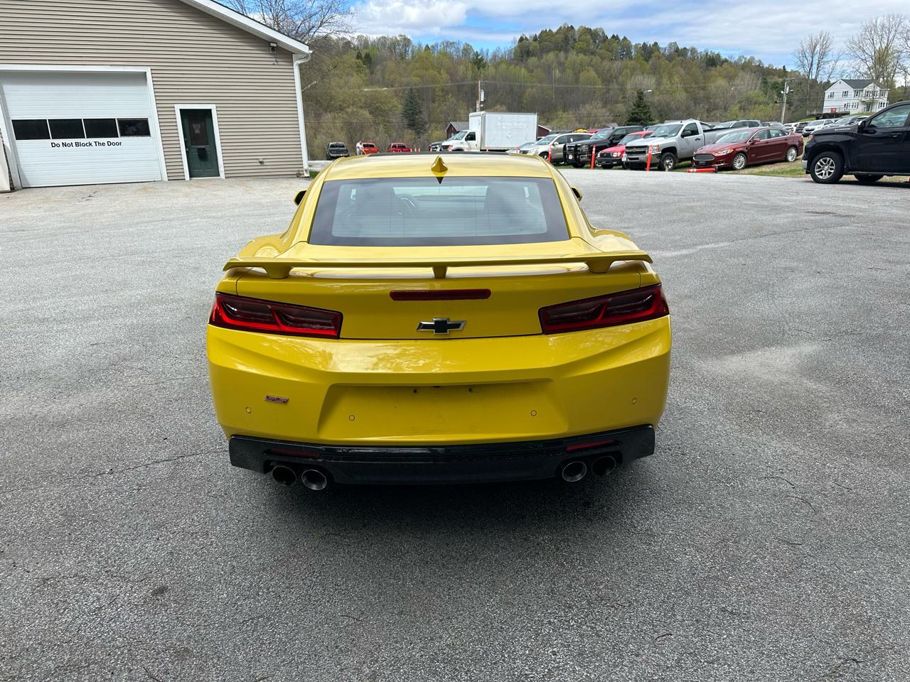 Chevrolet Camaro 2dr Cpe 2SS 2016