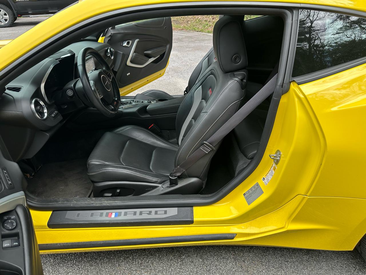 Chevrolet Camaro 2dr Cpe 2SS 2016