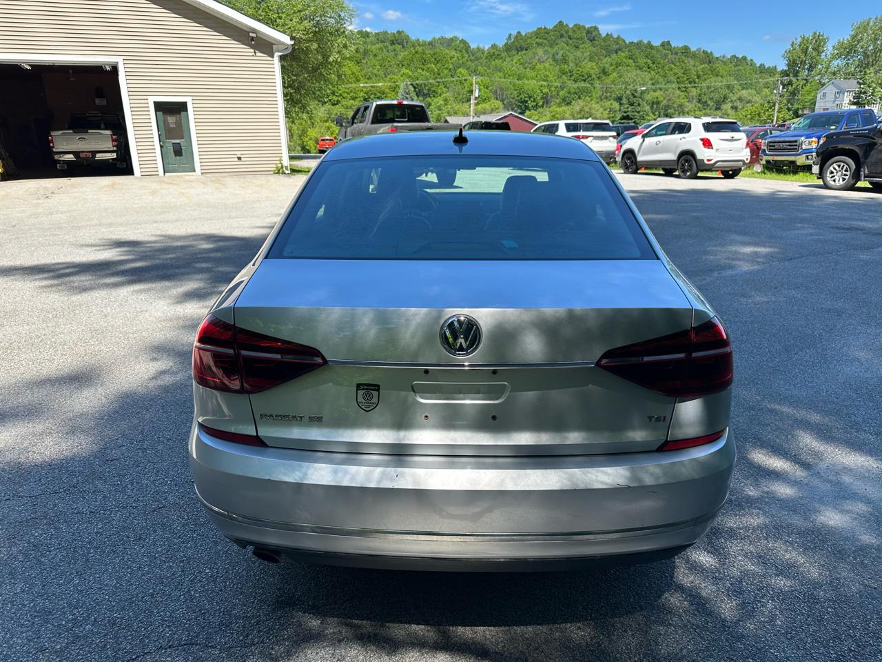 Volkswagen Passat 2.0T SE Auto 2018