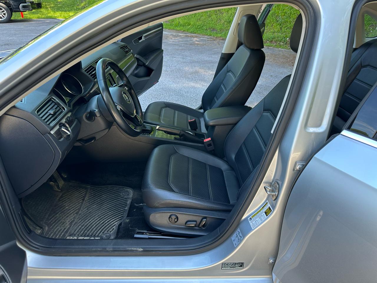 Volkswagen Passat 2.0T SE Auto 2018