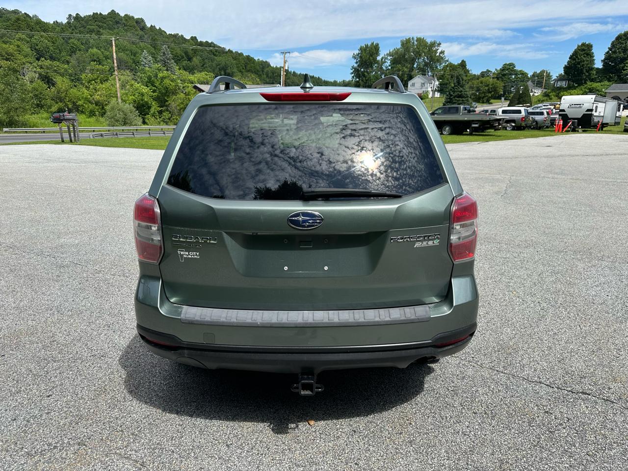 Subaru Forester 4dr CVT 2.5i Premium PZEV 2016