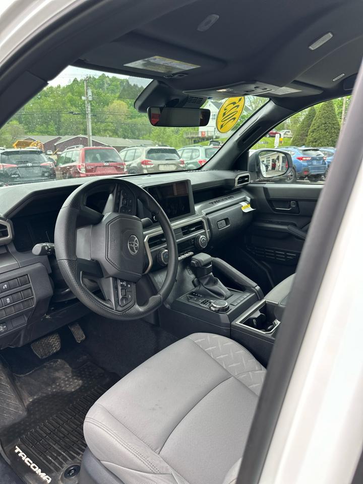 Toyota Tacoma 4WD TRD Off Road Double Cab 5' Bed AT (Natl) 2025