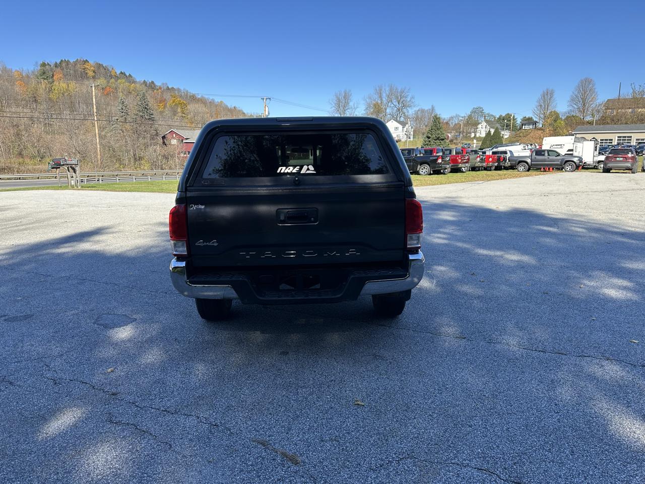 Toyota Tacoma 4WD Access Cab I4 AT SR5 (Natl) 2016