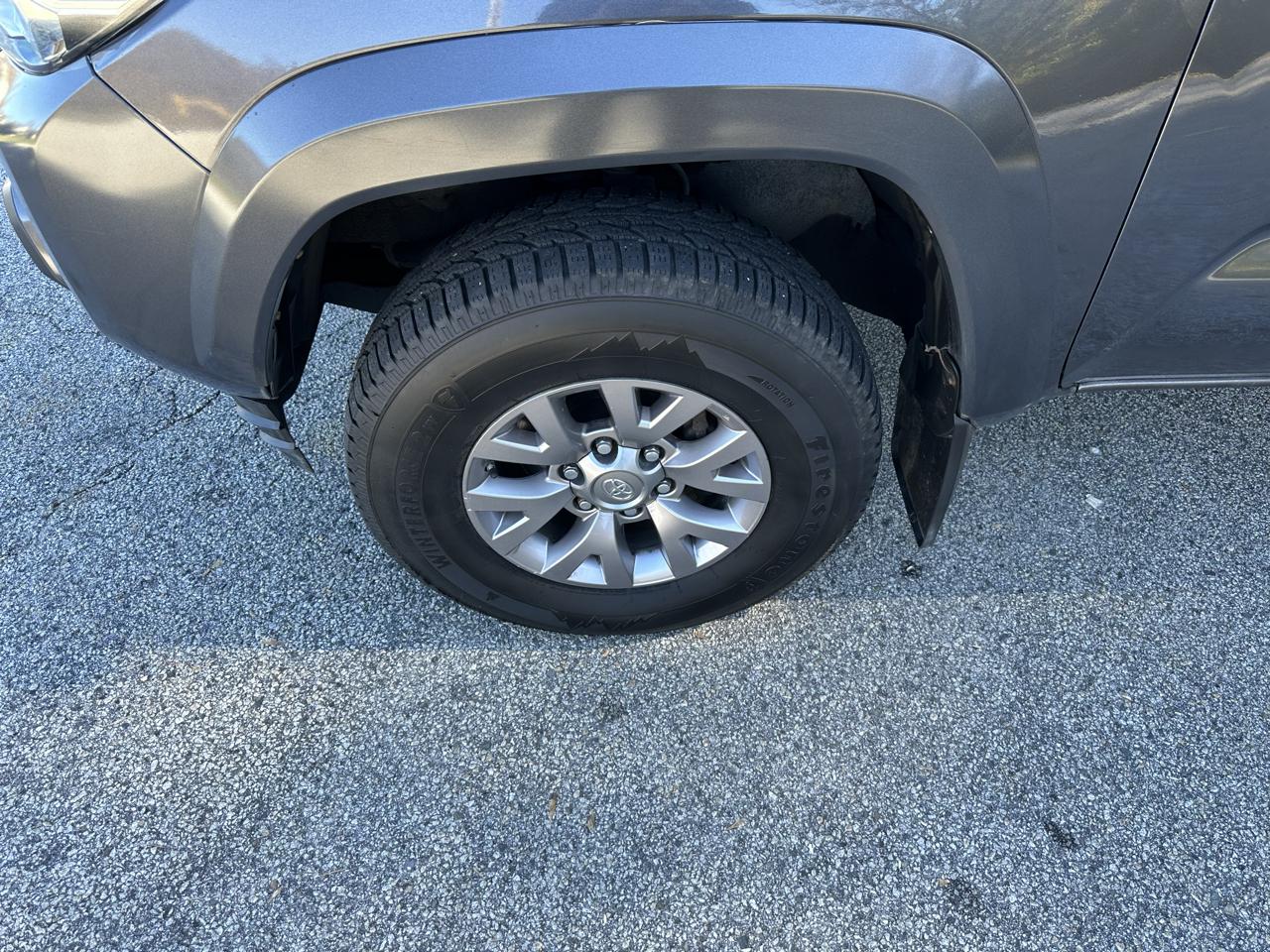 Toyota Tacoma 4WD Access Cab I4 AT SR5 (Natl) 2016