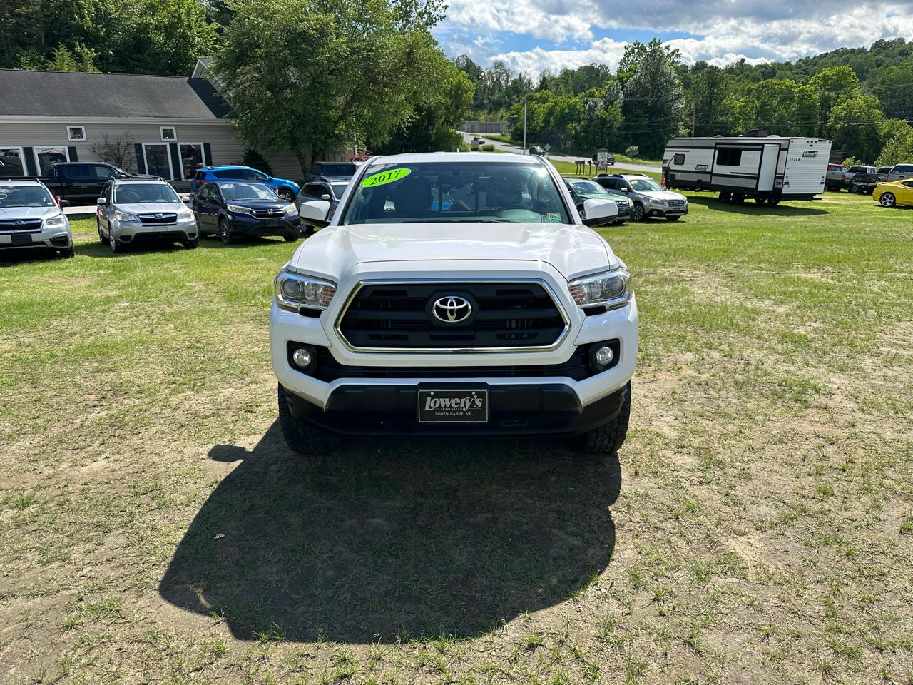 Toyota Tacoma SR5 Access Cab 6' Bed I4 4x4 AT (Natl) 2017