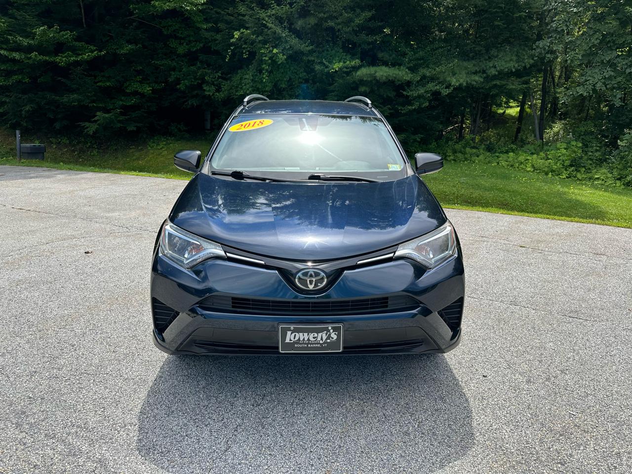 Toyota RAV4 LE AWD (Natl) 2018