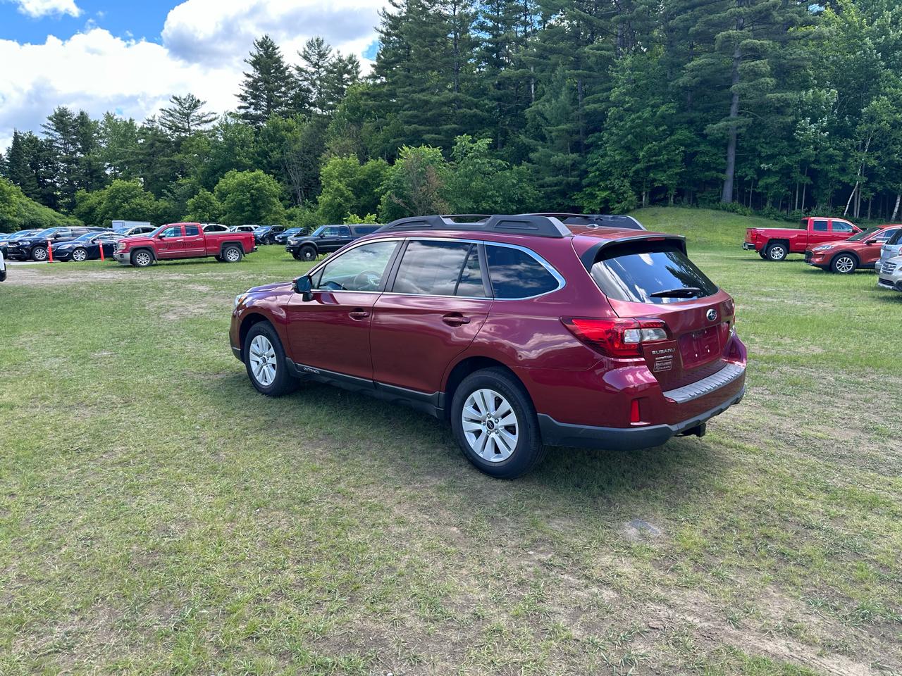 Subaru Outback 4dr Wgn 2.5i Premium PZEV 2015