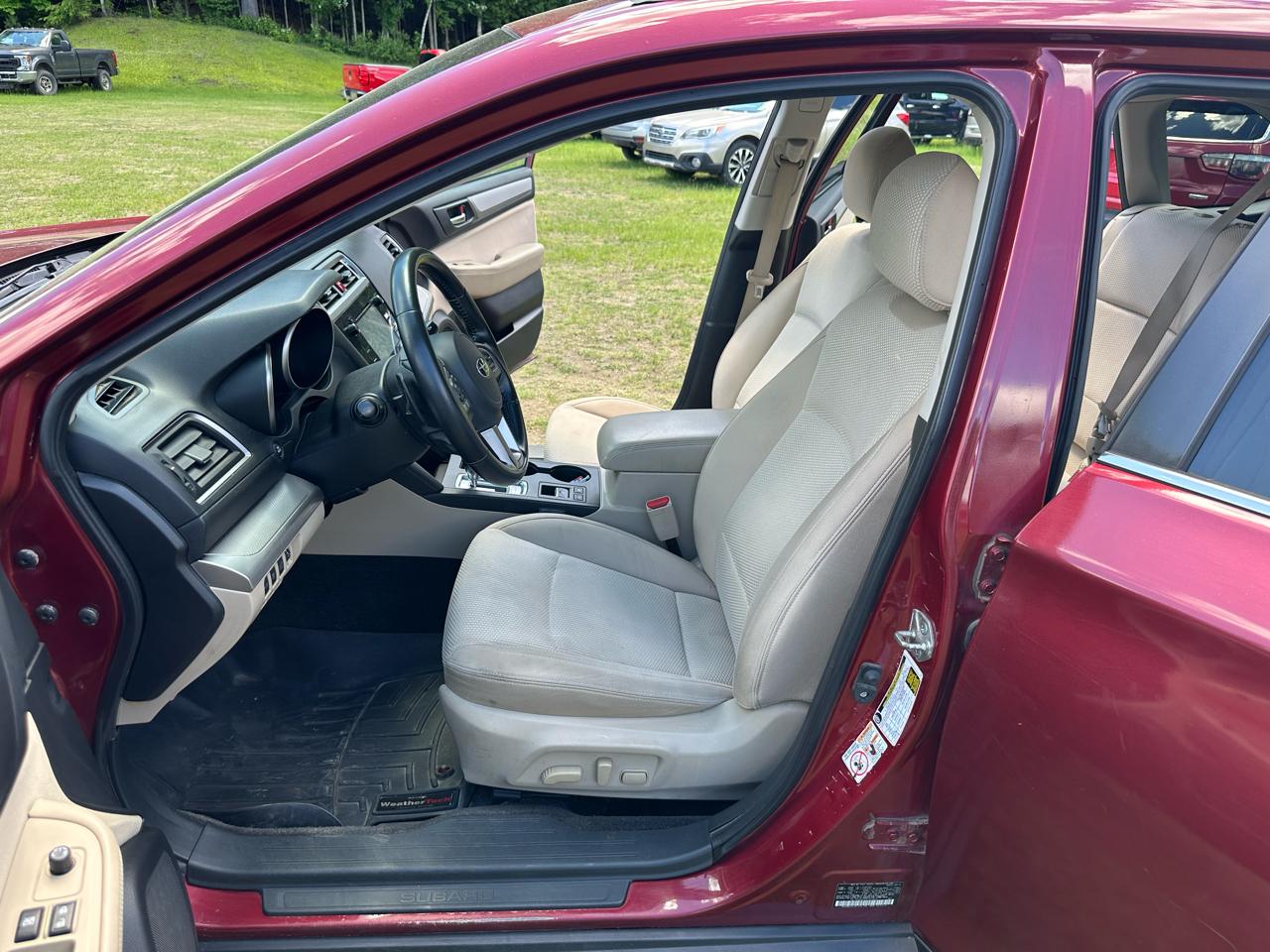 Subaru Outback 4dr Wgn 2.5i Premium PZEV 2015