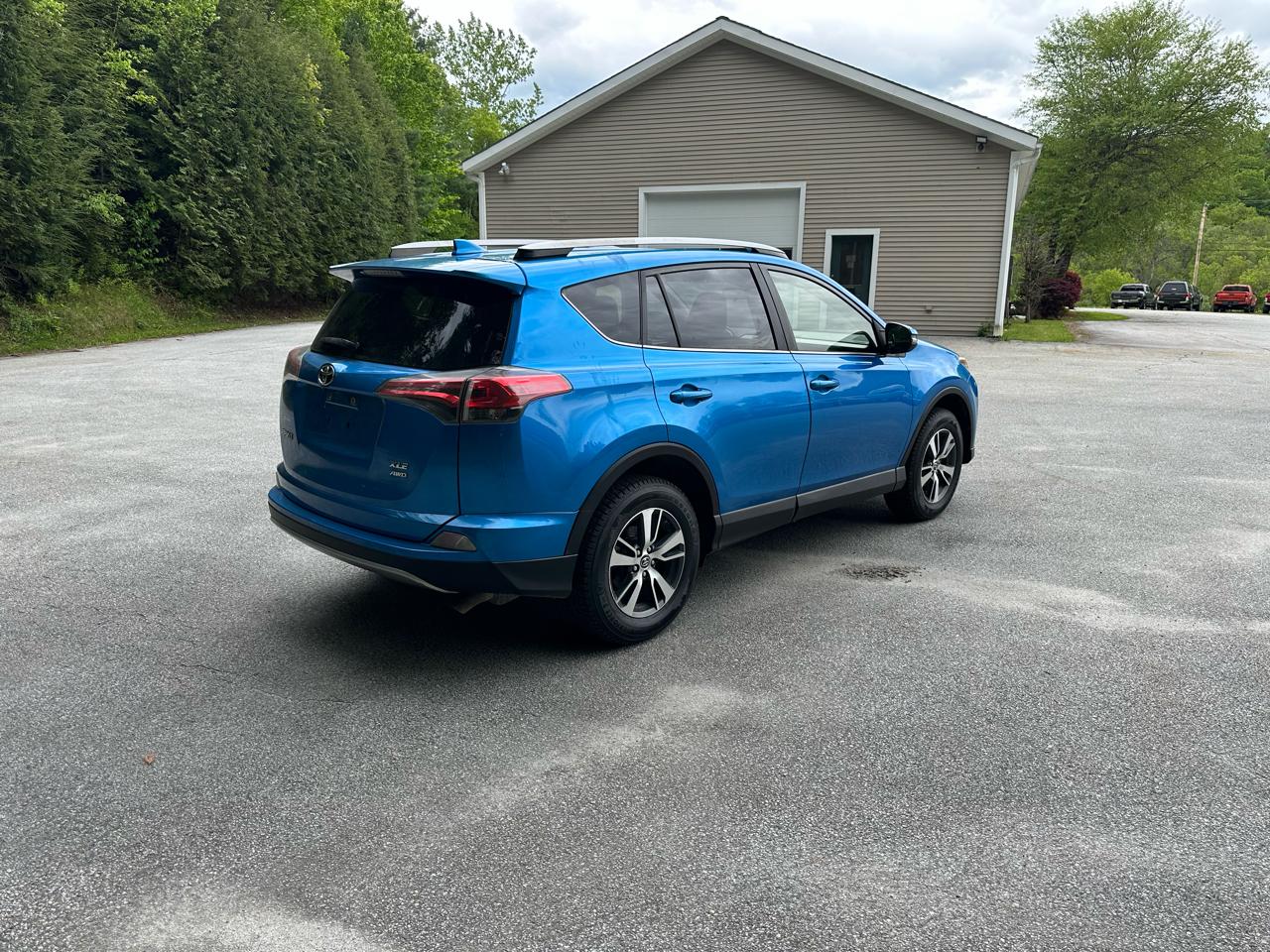 Toyota RAV4 Adventure AWD (Natl) 2018
