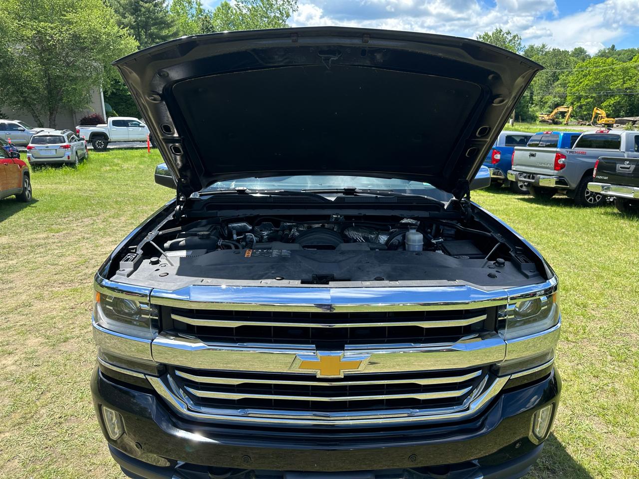 Chevrolet Silverado 1500 4WD Crew Cab 143.5" High Country 2018