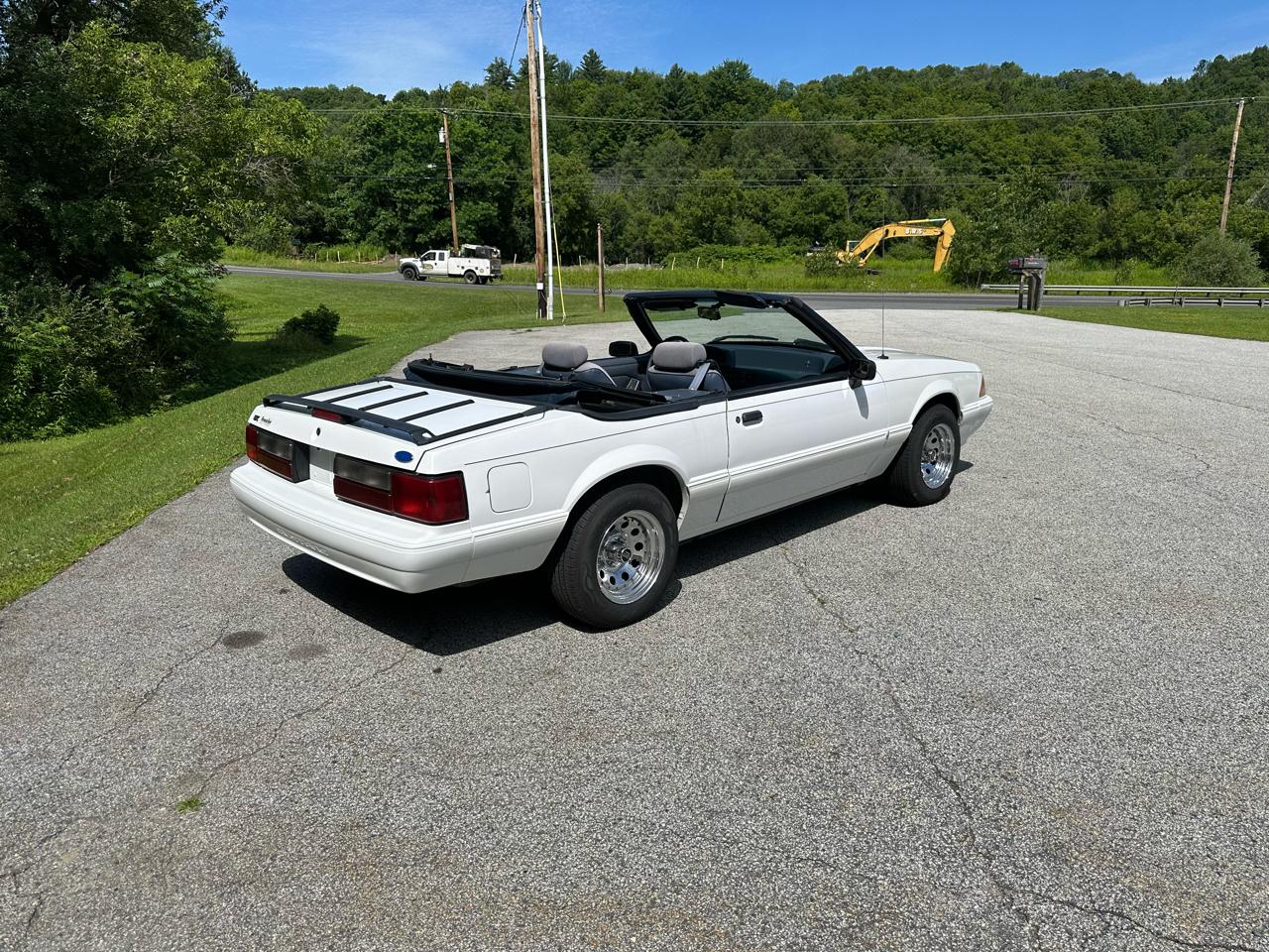 Ford Mustang 2dr Convertible LX 1992