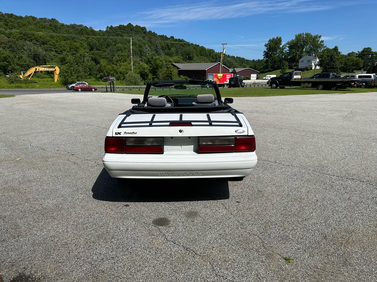 Ford Mustang 2dr Convertible LX 1992