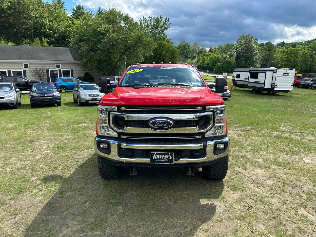 Ford Super Duty F-350 SRW XLT 4WD Reg Cab 8' Box 2022
