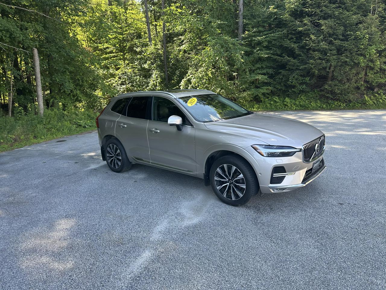 Volvo XC60 B5 AWD Plus Bright Theme 2023