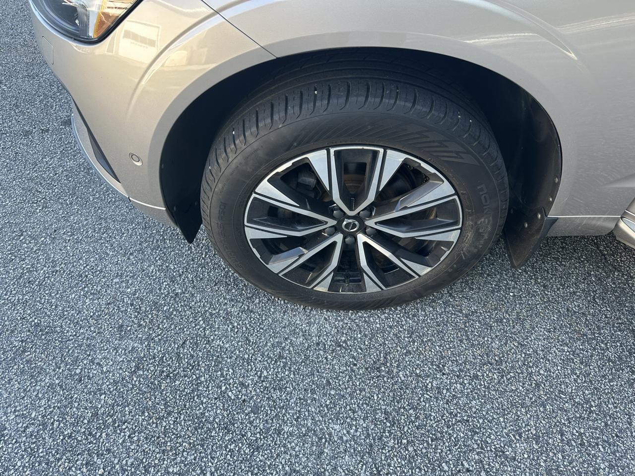 Volvo XC60 B5 AWD Plus Bright Theme 2023