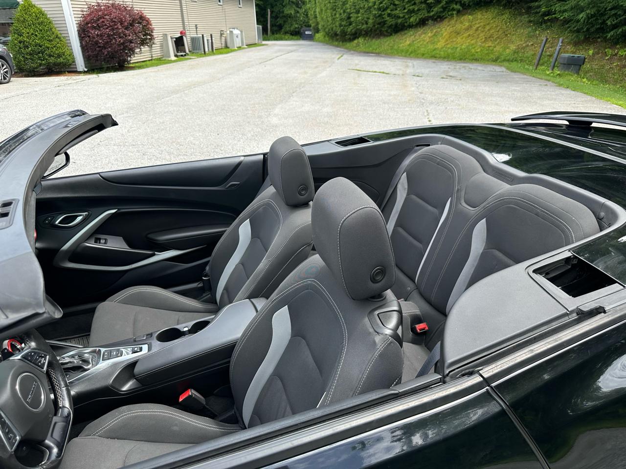 Chevrolet Camaro 2dr Conv 1LT 2018