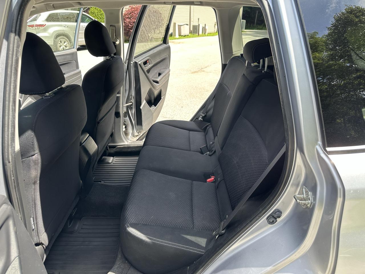 Subaru Forester 4dr Man 2.5i Premium PZEV 2016