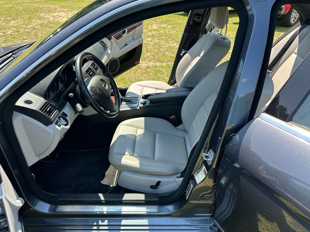 Mercedes-Benz C-Class 4dr Sdn C 300 Sport 4MATIC 2011